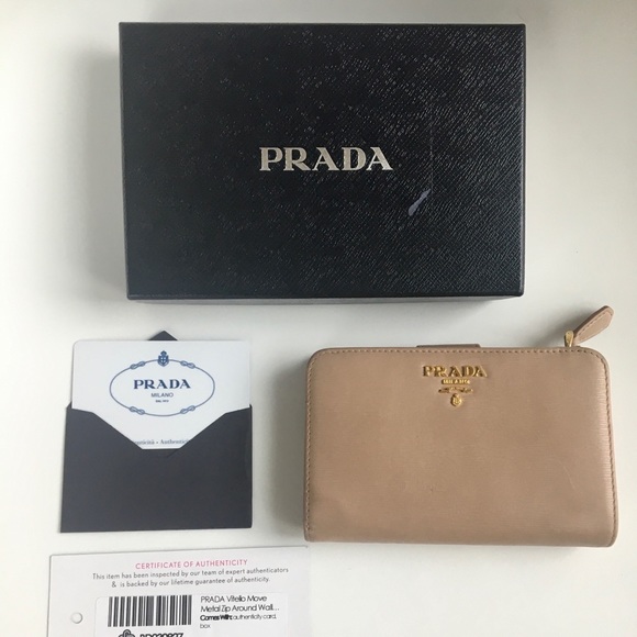 PRADA Vitello Move Wallet - Picture 3 of 5